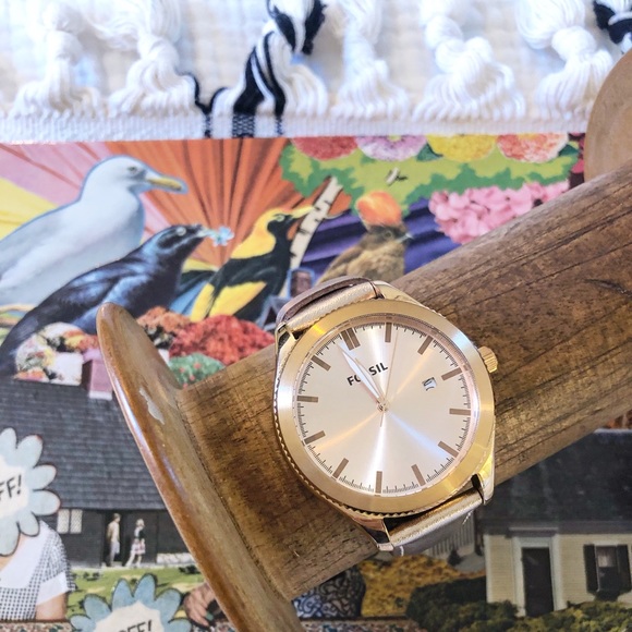 Topographer 3-Hand Date Rose Gold  Polyurethane Fossil Watch - Picture 9 of 11